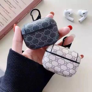 Luxury Designer AirPods Case för 1/2 AirPod Pro Toppkvalitet Fashion Brev Printed Protection Svart Vit Rosa Hörlurar Paket Key Chain grossist