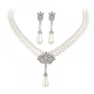 Hängsmycke Halsband Rhinestone Pearl Drop Necklace Set Luxury Bröllop Smycken Satser för Kvinnor Elegant Simulerad Pearl Bridal