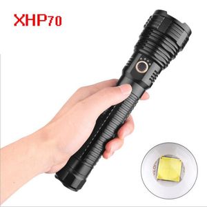 Flashlights facklor Kraftfulla LED USB -laddningsbara zoombar fackla XHP50 XHP70 XHP70.2 Handlamp