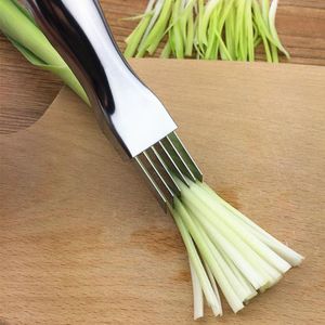 Coltelli da cucina Acciaio inossidabile Scalogno Cipolla Tritacarne Affettatrice di cipolla verde Lame per trituratore di verdure Tritatutto per aglio Grattugia Gadget da cucina ZL0547