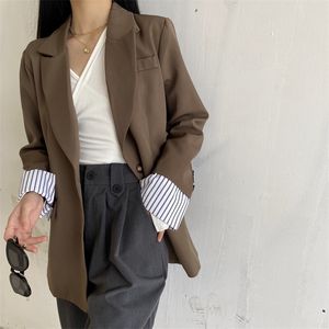 OL Mode Blazer Frauen Elegante Tops Gestreifte Nähte Lose Anzug Jacke Weibliche Zurück Schlitz Gefälschte Zwei Stück Blazer 210421