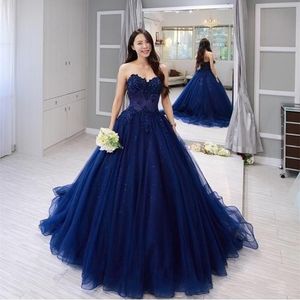 Sweetheart Ball Gown Quinceanera Dresses Sweet 16 Dress Charming Lace Appliques Ruffle Formal 15 Years Birthday Party Gowns Strapless Back Lace-up Custom Made