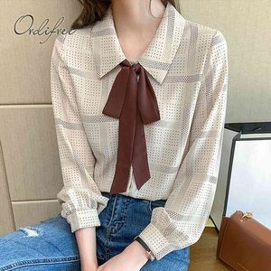 Spring Autumn Women Sweet Chiffon Shirt Long Sleeve Dot Single Breasted Elegant Vintage Bow Blouse Top 210415