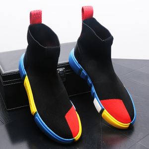 Sommermode für Männer Gestrickte Socken Atmungsaktive kurze Stiefel Farbe Spleißen kausale Schuhe Geheimnisvolle Slipper High Top Fahrboden Anti-Rutsch-Schuhe 38-43