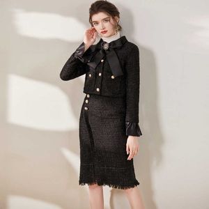 Höst Vinter Vintage Tweed Två Piece Set Kvinnors Båge Woolen Kort Jacka Coat och High Waist Tassel Kjolar Suit 210529