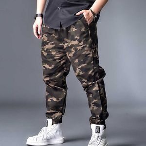 Män Fashion Byxor Camouflage Non-Stretch Pants Byxor Storlek Bomull Plus Gödsel ökar Multi-Bag XL-7XL X0621