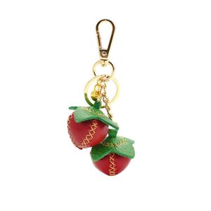 Cute Cowhide Leather Straberry Luxury Designer Keychain for Crafting Women Jewelry Accessories Bag Charm Gift Porte Clef Femme H0915