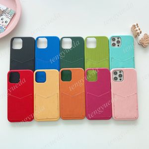 iPhone 15のファッションデザイナー電話ケース15pro 14 14pro 14plus 13 12 11 Pro max xs xr xsmaxエンボス付きレザーカードホルダーluxury case with samsung note20 s23 s21ウルトラ