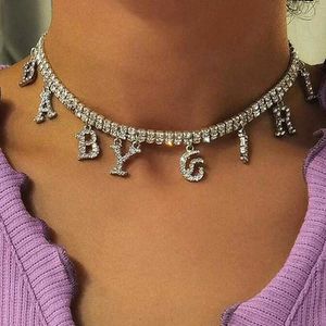 Designer Halsband Lyx Smycken Charm Pendant Babygirl Rhinestone Choker för Kvinnor Mode Letter Word Collar Tennis Chain Gift