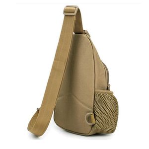 Borsa toracica tattica Esercito Militare Borsa a tracolla a tracolla con ricarica USB Sport all'aria aperta Uomo Escursionismo Caccia Campeggio Zaino mimetico Y0721