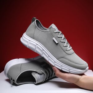 2021 En Kaliteli Erkekler Bayan Spor Koşu Ayakkabıları Tenis Nefes Gri Siyah Açık Koşucular Mesh Jogging Sneakers Boyutu 39-48 WY23-0217
