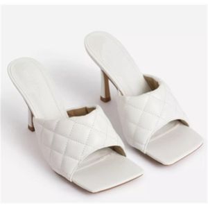 Summer Kobiety Sandały Plac Toe Panie Obcasy Mules Sexy Cienkie Sztaby Szpilki Sandały Kapcie Kobiet Moda Kobiet Buty 9cm J1208