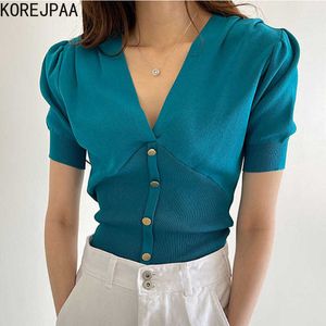 Korejpaa Women T-shirt Korea Retro V-neck Metal Single-row Buckle Waist Slim Bubble Short-sleeved Knitwear Versatile Top 210526