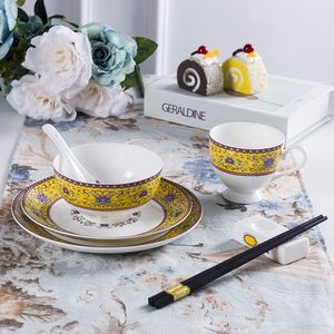 Atacado 8 Pcs Bone China Dinnerware Conjuntos Chinês Clássico Royal Enamel Jantar Conjunto Placas Pratos Tigela Colher