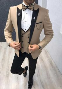 New Arrival Men Suits Champagne and Black Groom Tuxedos Peak Lapel Groomsmen Wedding Best Man ( Jacket+Pants+Vest+Tie ) D32 X0909