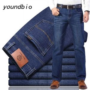 Jeans höst bomull män stretch jeans klassisk stil mode casual business casual stil lösa byxor 9536 27-40 211104