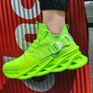 Toptan 2021 varış spor koşu ayakkabıları erkekler bayan üçlü yeşil tüm turuncu rahat nefes açık sneakers büyük boy 39-46 Y-9016