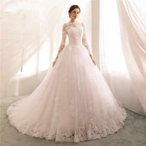 Arabic Dubai Luxury A Line Wedding Dresses Bridal Gowns Lace Long Sleeves Court Train 2021 Back Buttons Muslim Tulle Bride Dress Custom Made robe de mariée