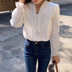 Spring Loose V-neck Women's Shirt Lace Pleated Design White Long Sleeve Ruffled Top Female Cotton Blouse Women 13157 210508