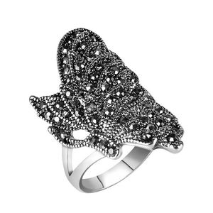 Anéis de cluster Creative Gothic Delicate Black Butterfly Prata Banhado Obsidian para Mulheres Suquíeta Requintada