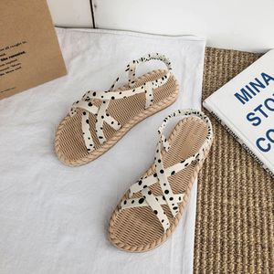 Białe Kobiety Sandały Kostki Pasek Sandal Damska Otwarte Płaskie Buty Soft Designer Lato Dzienna Moda # 1