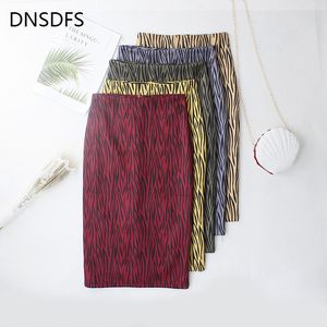 Nowy Drzewo Stripe Print Spódnica Kobiety Faldas Moda Slim Bottom Spódnice Biurowe Damskie Ołówek Midi Hip Spódnica Kobiet Wysoka Talia Tunika X0428