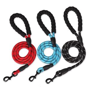 Dog Rope Nylon Round Reflective Large Dogs Leashes 1.5Meters Strong Pets Leashes with Comfortable Handle
