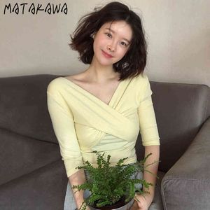 MATAKAWA Korean Chic V-neck Woman Tshirts Cross-slim T Shirts for Women Fine-threaded Long-sleeved Bottoming T-shirt Top 210513