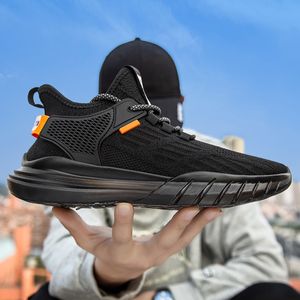 Yüksek Kalite 2021 Erkekler Kadınlar Için Varış Spor Koşu Ayakkabıları Yeni Örgü Nefes Koşucular Beyaz Açık Tenis Sneakers EUR 39-44 WY13-G01