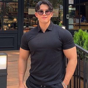 Summer Mens V-neck Muscular Sport Polo Shirts Males Lapels Round Bottoms Body-Slimming Fitness Shirt And Short Sleeves Clothing