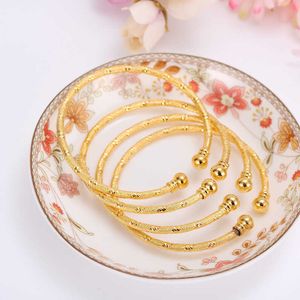 4pcs 24K 골드 아프리카 쥬얼리 에티오피아 Banglebracelet 여성을위한 두바이 팔찌 키즈 Bangle DIY 매력 생일 선물 Q0722