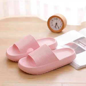 Kvinnors tjocka plattforms tofflor 2021 Summer Beach Soft Sole Sandals Leisure Women inomhus Badrum Anti-halkskor Y0406