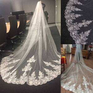 Catedral Nupcial Veios com pentes Uma camada Lace Edge Appliques Super Longo Duração Robe Cauda Do Casamento Veículo Luxo Amice Feito Personalizado