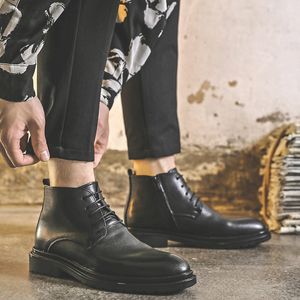 2021 Neue Männer High Top Lederstiefel Stiefel Dicke Bodenfarbe Lässig Martin Koreanische Version Vielseitige Schwarzwerkzeug G11-Lk