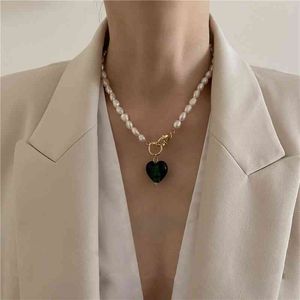 Retro Baroque Irregular Natural Pearl Necklaces for Women Blue Green Color Glass Heart Pendant Chokers Necklace