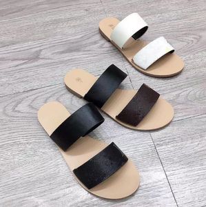 Najnowszy Kolorowy List Kapcie Damskie Klasyczne Marka Drukuj Kobiet Płaskie Niepoślizgowe Buty BeachFashion Ladies Flip-Flop Wygodne sandały Rozmiar 36-42