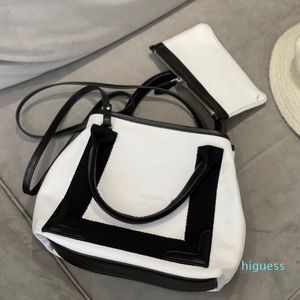 디자이너 - 간단한 흑백 가죽 패치 워크 캔버스 가방 편지 장식 대용량 복합 가방 어깨 가방