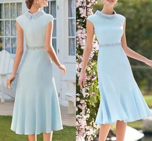 Elegant Sky Blue Satin Mother of the Bride Dress Plus Size Jewel Neck Knee Length Beads Pearls Bridal Party Gown Robe De Soiree