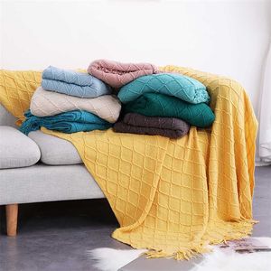 Solid Color Plaids Throw Blanket For Sofa cover Towel Knitted Nap Blanket With Tassels Tablecloth Tapestry Home Bed Decoration 211122