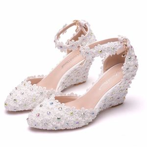 Princess Sandals For Girls Women Pearl Beading With Lace Sweet Flowers 2021 Summer Shoes Big Size Wedding New Shoes