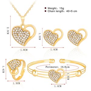 Fashion Exquisite Double Love Hollow Intarsiato Diamante Collana Orecchini Bracciale Anello Set Regalo di nozze Africano Nigeria Dubai Set di gioielli in oro per le donne