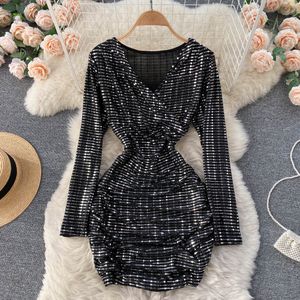 Yeni Tasarım Kadınlar V-Yok Uzun Kollu Seksi Shinny Paillette Bodycon Tunik Kısa Parti Elbise Vestidos