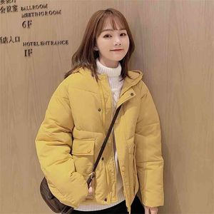 Kurtka zimowa Kobiety Luźne Przyczynowe Kapturem Krótki Wyściełany Płaszcz Kobiet Koreański Ciepłe Parki Kobieta Moda Ubrania 210525