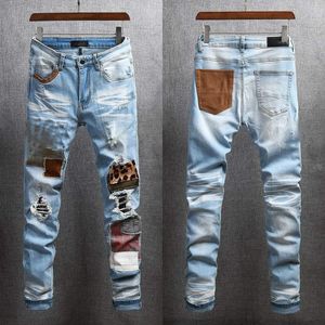 Hochwertige Herren-Designer-Jeans mit Rissen für Motorräder, Kleidung mit Reißverschluss, hellblaue Luxus-Männer, schmale Jeans, gerade, Biker-Loch, Hip-Hop-Mode, Rock-Revival-Jeans