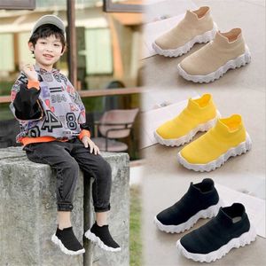 2021 Najnowsze buty dla dzieci dla dziecięcych dziewcząt i chłopców antypoślizgowe miękkie gumowe dolne dziecko sneaker casual płaskie buty dla dzieci 26-37 G1025