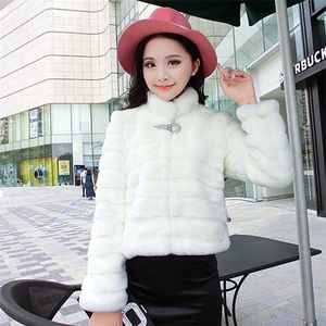 Zadorin Inverno Elegante Diamante Clipe Faux Pele Casaco Mulheres Carrinho Colarinho Branco Casaco Fluffy Faux Peles Jacket Manteau Fourrure Hiver 211206