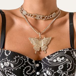 Łańcuchy Big Butterfly Naszyjnik Dziewczyny Drewniane Naszyjniki Rhinestone przesadzone Wysokiej Jakości Clavicle Chain Cuban Odliczenie stopu Kolczyki