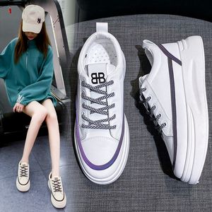 Wholesale Womens Running Casual shoes Trendy Luxurys Designers Breathable and lightweight Trainers Walking Sports Sneakers