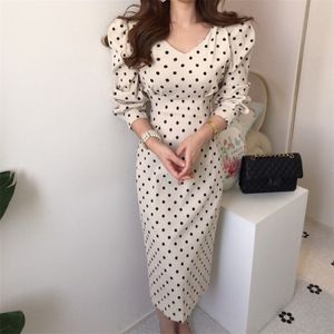 Korea Vintage Corduroy Dress Spring Women Elegant V-Neck Puff Sleeve Polka Dot Print Bodycon Lace-up Sashes 210519