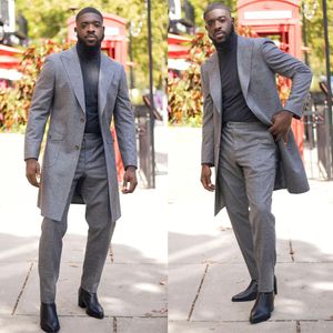 Moda Erkek Tasarımcı Takım Elbise İki Parçalı Zirve Yaka Damat Smokin Özelleştirilmiş Yapılan Ployester Orta Uzunlukta İş Erkekler Suits
